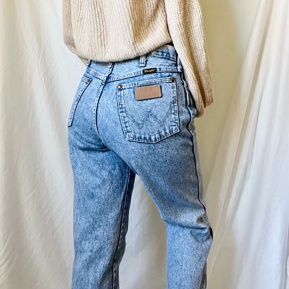 Vintage Wrangler 32x36, Acid Wash, Made in the USA, high rise